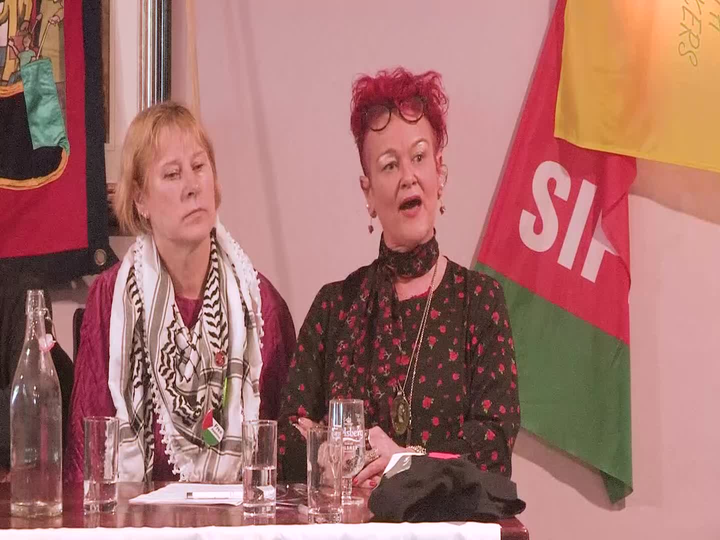 Red Flag Festival 2024 Rhonda sings Bread and Roses